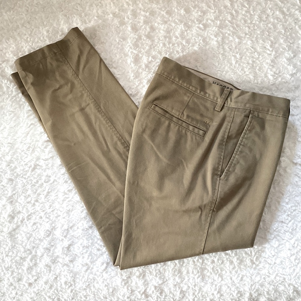 Men’s Haggar Life Khaki- flat front- 32/29- tan- great worn condition!